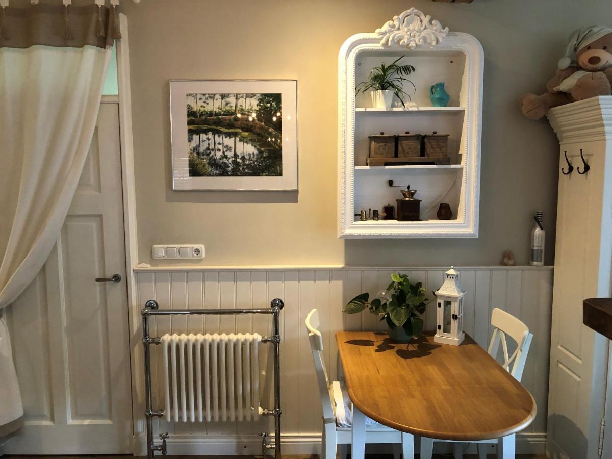 Bnb Onder De Blauwe Hemel Bed & Breakfast Vlijmen Luaran gambar