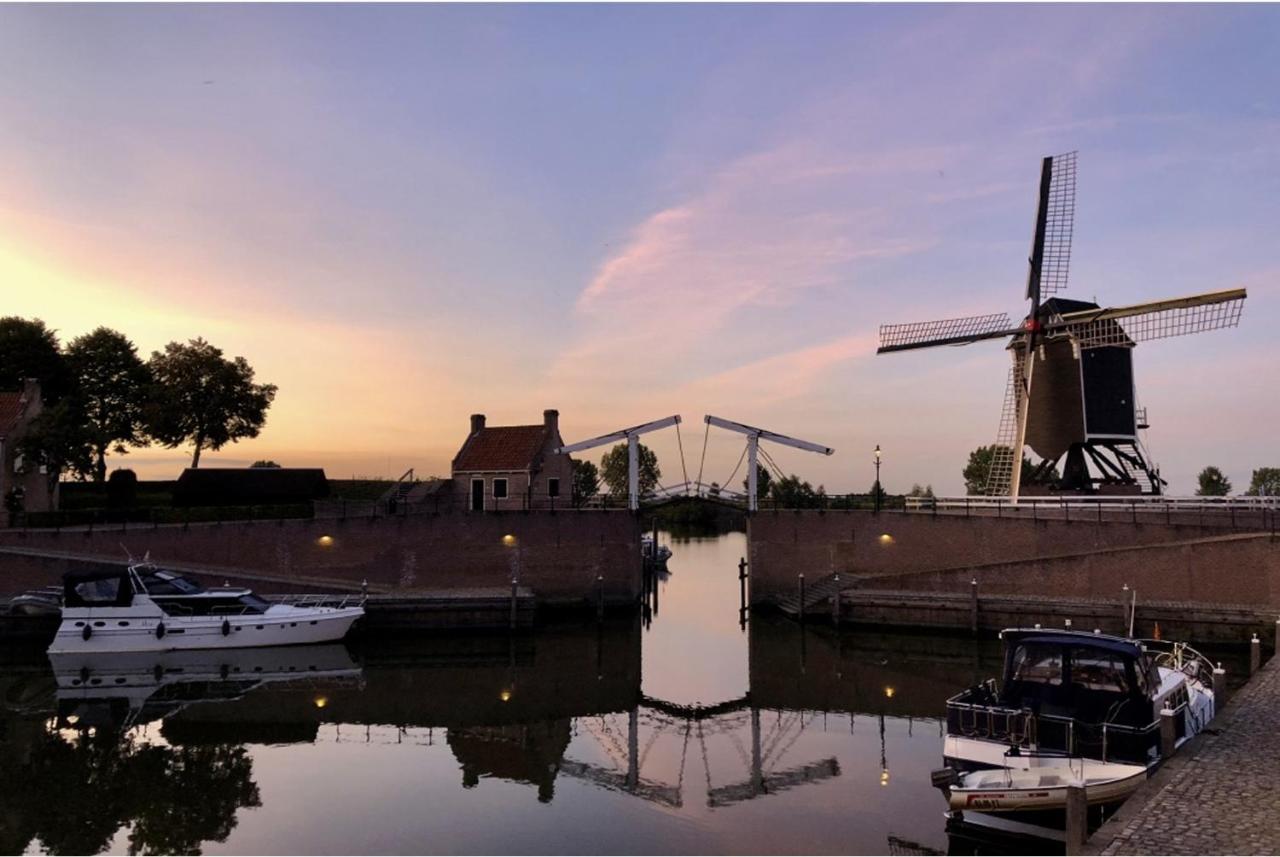 Bnb Onder De Blauwe Hemel Bed & Breakfast Vlijmen Luaran gambar
