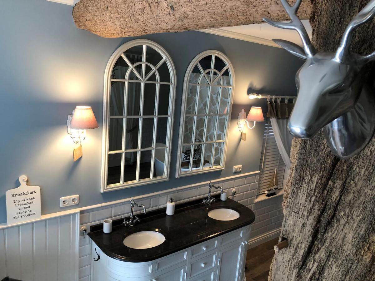 Bnb Onder De Blauwe Hemel Bed & Breakfast Vlijmen Luaran gambar