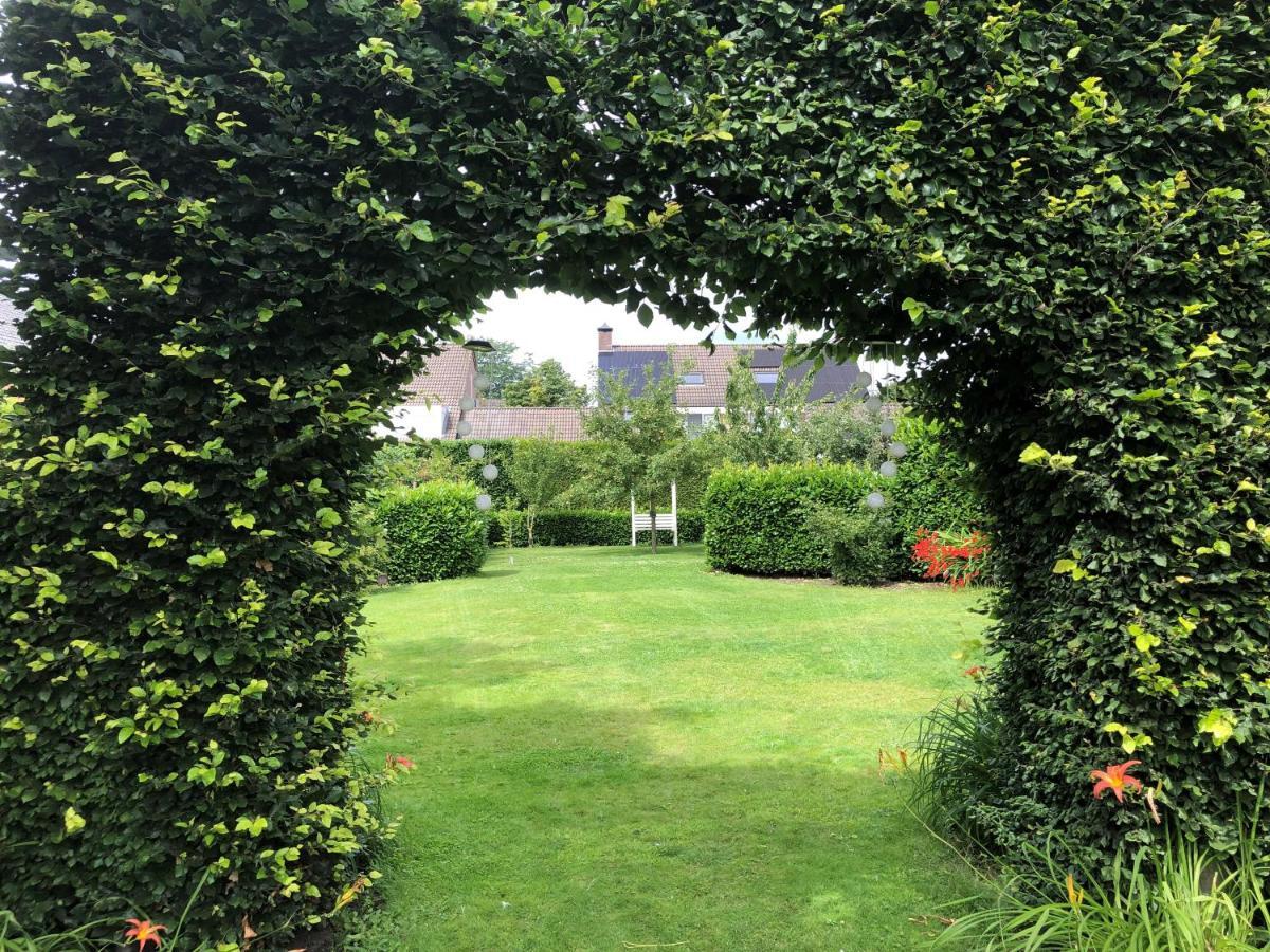 Bnb Onder De Blauwe Hemel Bed & Breakfast Vlijmen Luaran gambar