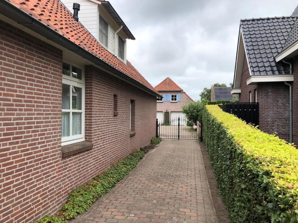 Bnb Onder De Blauwe Hemel Bed & Breakfast Vlijmen Luaran gambar